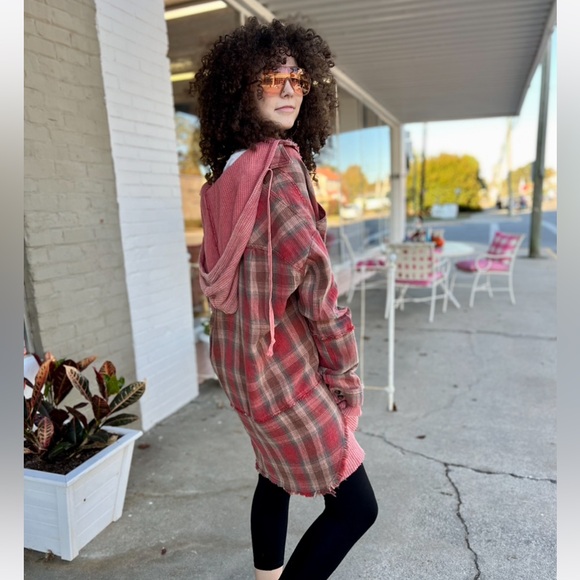 Oli and Hali mineral washed shacket - Picture 4 of 5